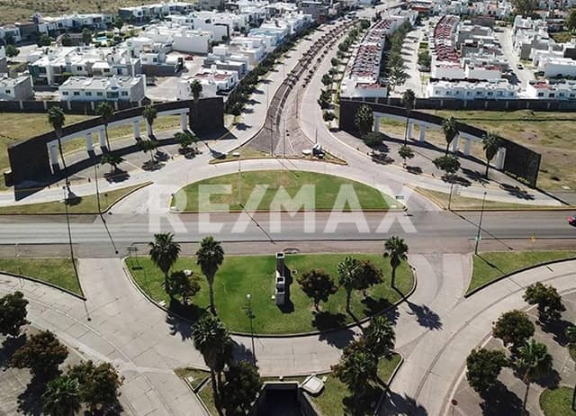 Terreno en venta Villas de Bernalejo