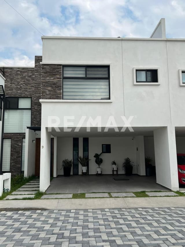 En Venta Casa Residencial en Condominio Horizontal, San Mateo Atenco Estado de México