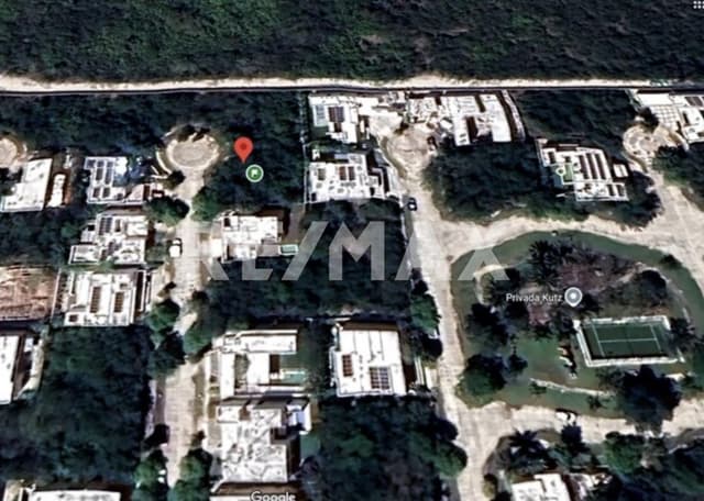 Venta de Terreno Residencial de 477 m2 en en Yucatán Country Club