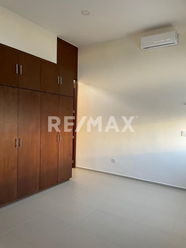 Townhouse VENTA en Montebello