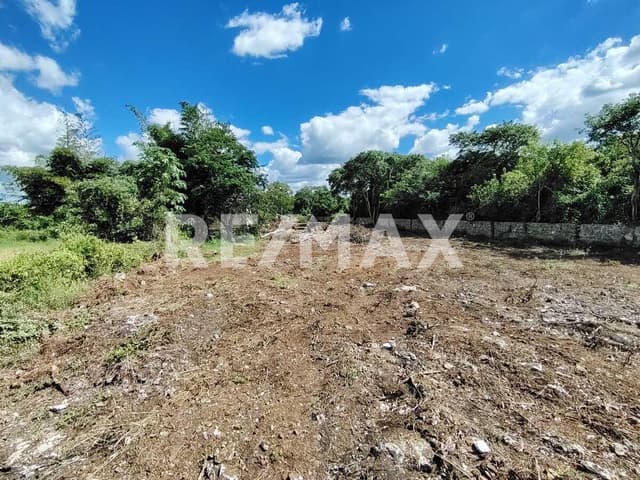 Terreno con construcción en Dzemul, Yucatán