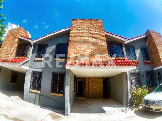 CASA EN VENTA Lomas del Chairel