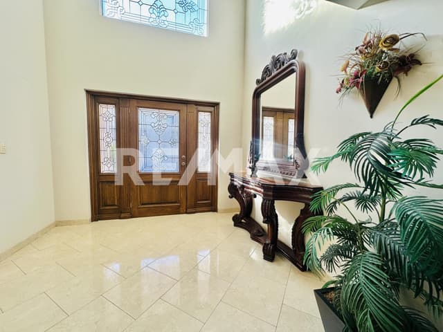 CASA EN VENTA EN RESIDENCIAL GALERÍAS