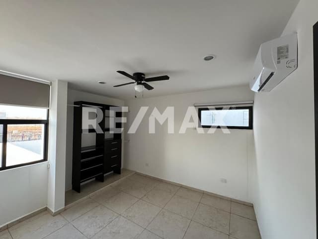 Casa en renta en privada Zensia, conkal, Yucatán