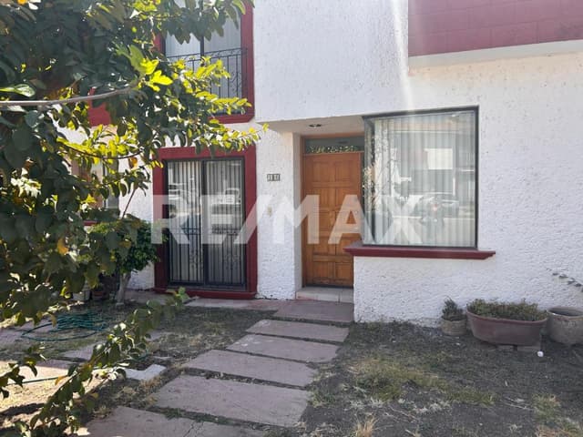 CASA EN VENTA EN LOS OLVERA 