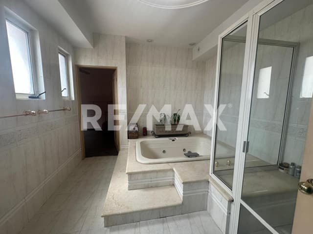 CASA EN VENTA EN RESIDENCIAL LAS ISABELES