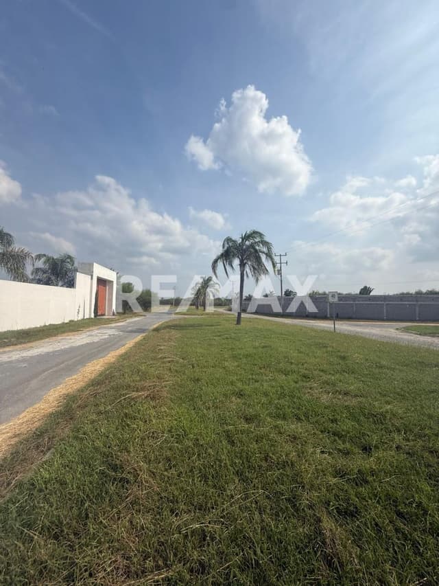 Terreno en venta en Fraccionamiento Campestre Villa Soleada – Cadereyta, N.L.
