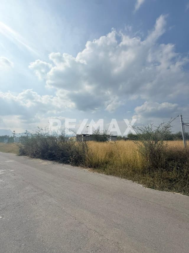 Terreno en venta en Fraccionamiento Campestre Villa Soleada – Cadereyta, N.L.
