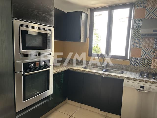 CASA EN VENTA EN PUERTA REAL 