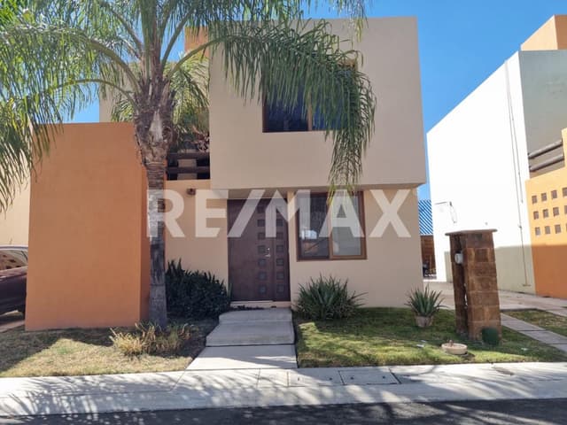 CASA EN RENTA EN CONDOMINIO