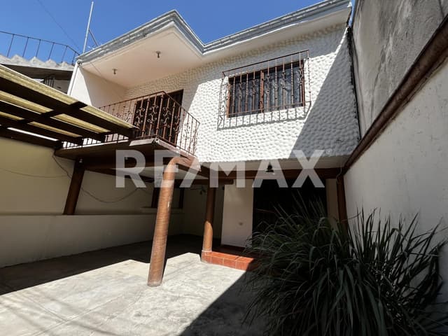 Venta de casa sola en CIVAC, Jiutepec, Morelos...Clave 5945