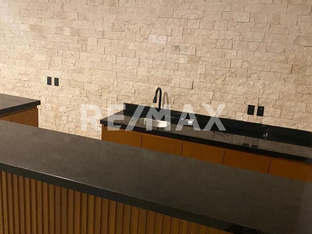 Lujosa Residencia en la zona de Altabrisa para entrega inmediata