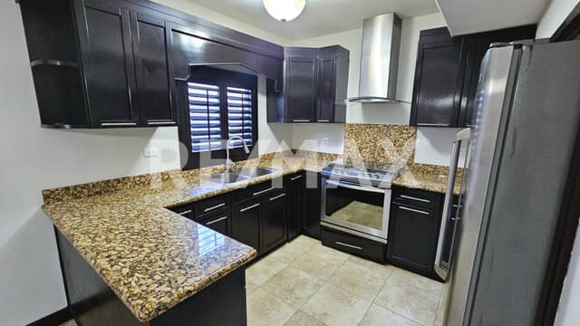 EN RENTA CASA PUERTA DE ALCALÁ