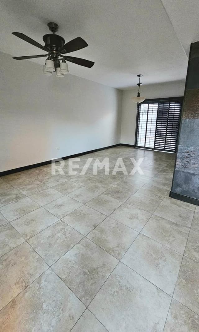 EN RENTA CASA PUERTA DE ALCALÁ