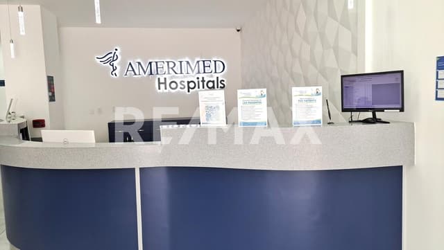 Consultorio en renta en Hospital Amerimed a 914 m de periférico ChiChi Suarez, M