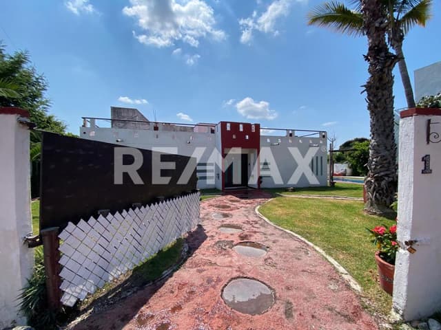 CASA EN VENTA VERGELES DE OAXTEPEC