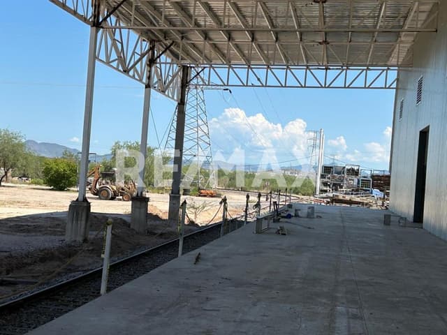BODEGA EN RENTA EN EL PARQUE INDUSTRIAL CON ESPUELA PARA FERROCARRIL AL SUR DE HERMOSILLO, SONORA