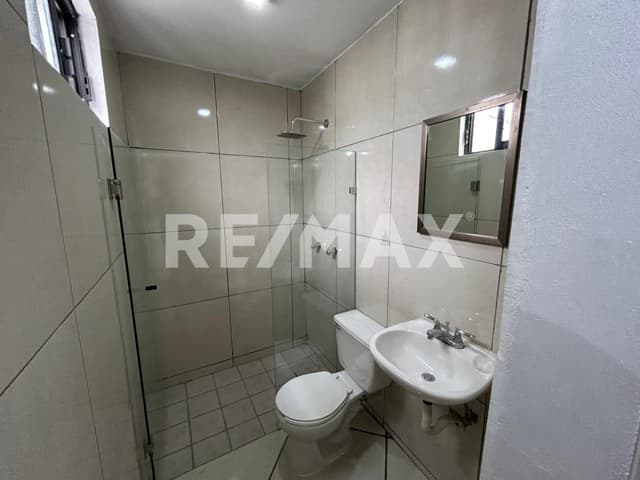 Departamento en renta Jardines Alcalde planta baja