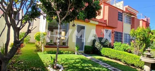 Venta de casa en condominio, Tzompantle Sur, Cuernavaca, Morelos...Clave 5968