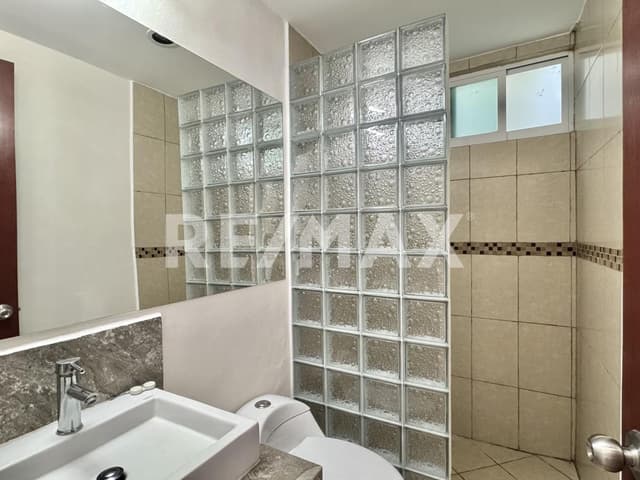 Venta de departamento en Lomas de Tzompantle, Cuernavaca, Morelos...Clave 5969