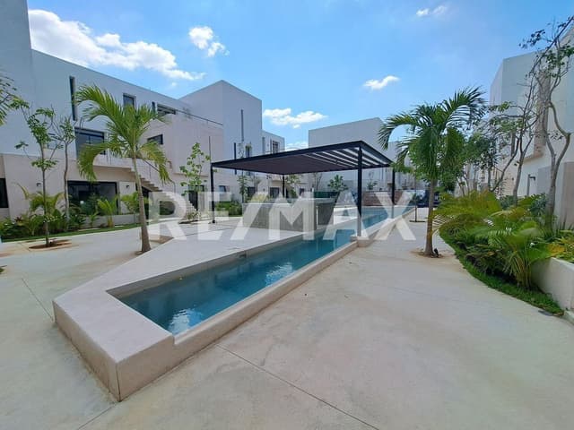 Renta departamento con terraza en Complejo OMH, Temozon Norte, Merida Yucatán