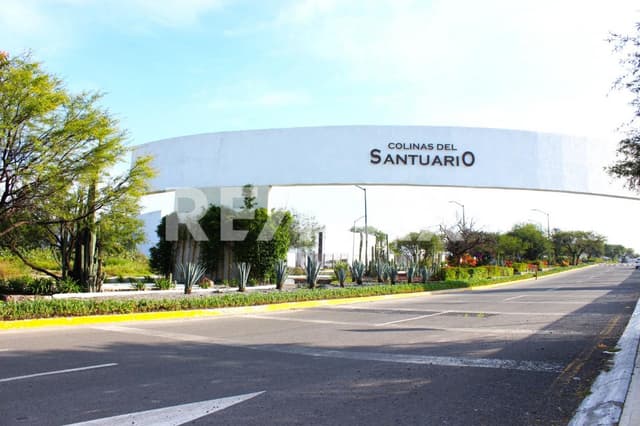 Venta de casa en Colinas del Santuario Ibiza, Corregidora Queretaro