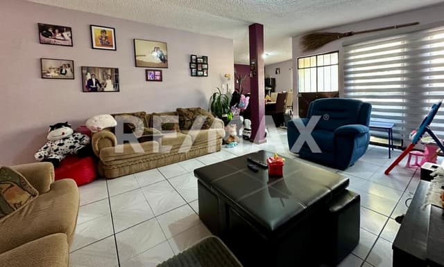 Casa en venta en Jardines de San Mateo