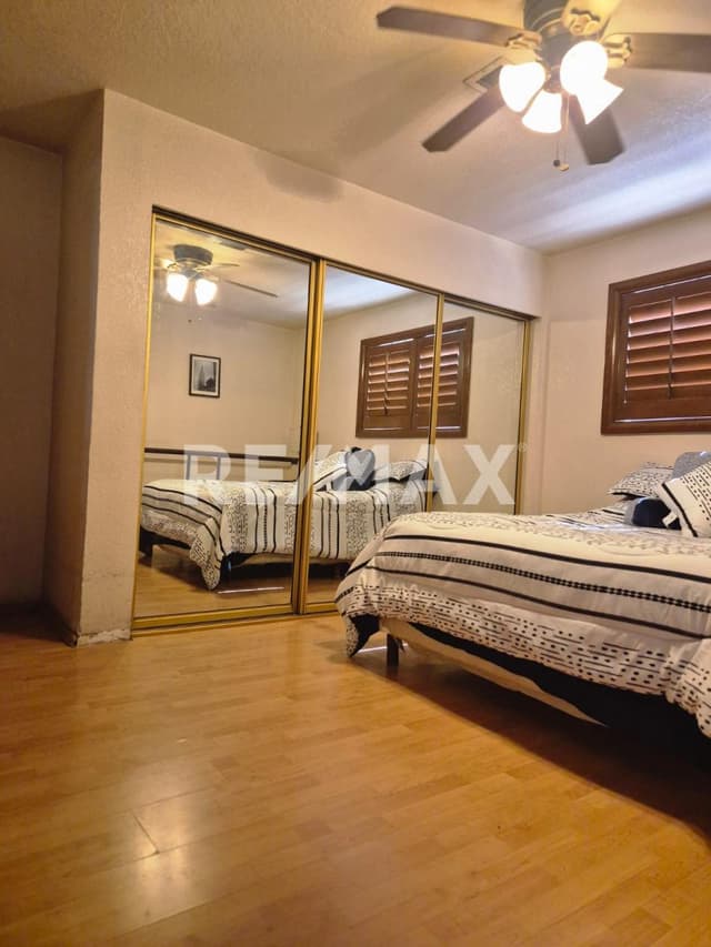 SE VENDE CASA EN VILLAFONTANA.