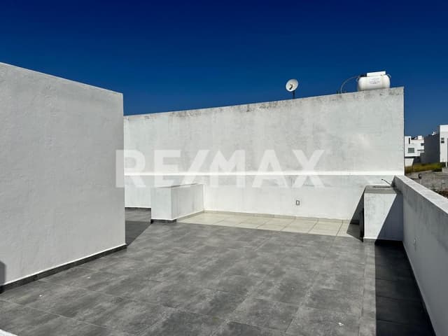 CASA EN VENTA EN PUNTA ESMERALDA CORREGIDORA