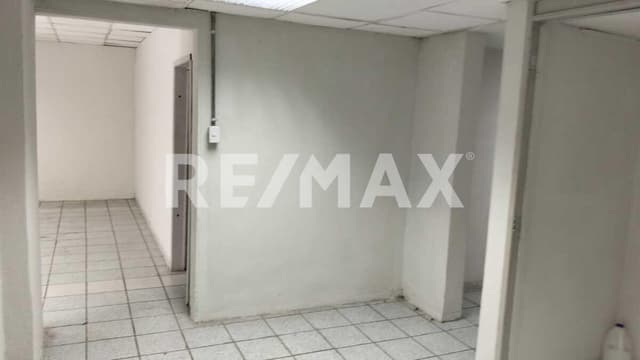 Bodega Comercial Umán de 1756m2 en RENTA