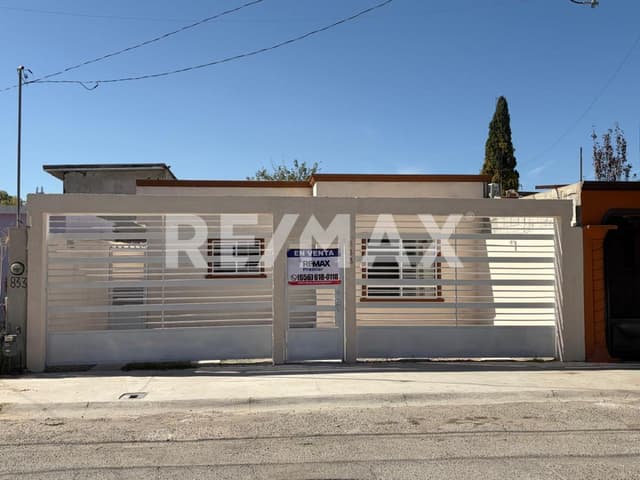 EN VENTA CASA DE UNA PLANTA EN EL BARREAL 