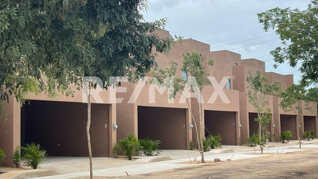TOWNHOUSES EN VENTA EN TEMOZÓ NORTE