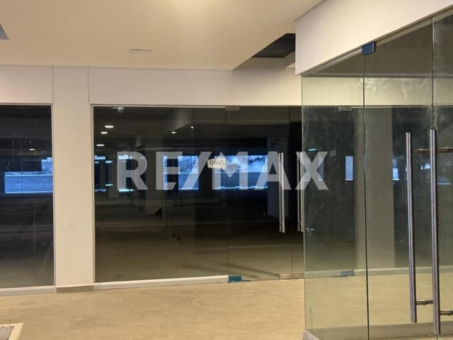 LOCAL EN RENTA AVANTA GARDENS CENTRO SUR