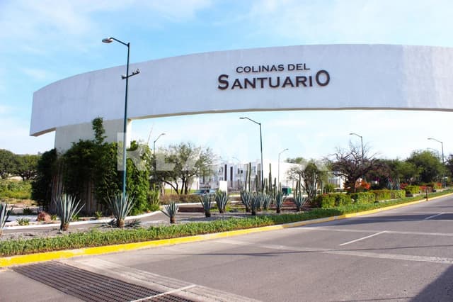 Casa de 2 recamaras en Venta Colinas del Santuario Ibiza, Corregidora Querètaro