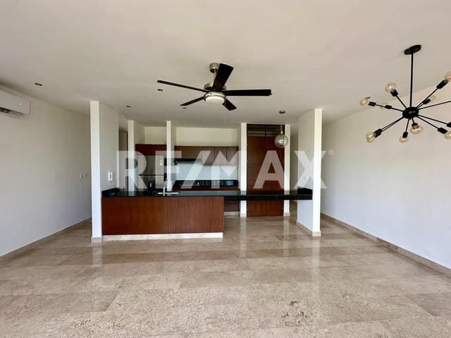 Departamento en Altabrisa en Venta