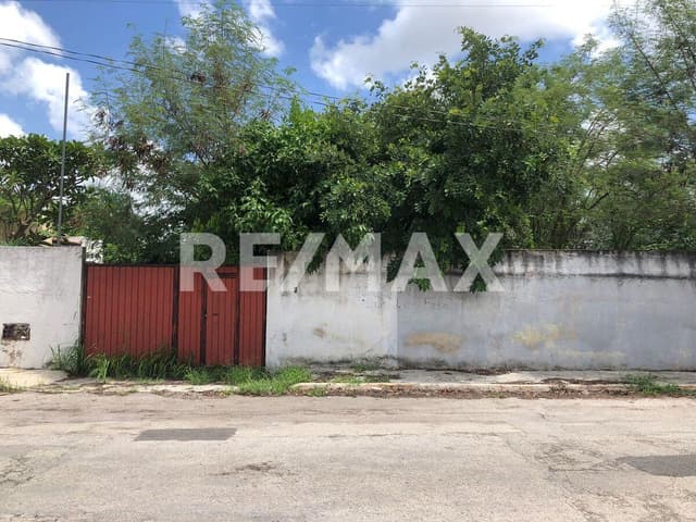 Amplio terreno en Montes de Ame