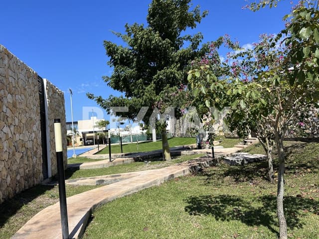 RESIDENCIA EN VENTA EN CHOLUL