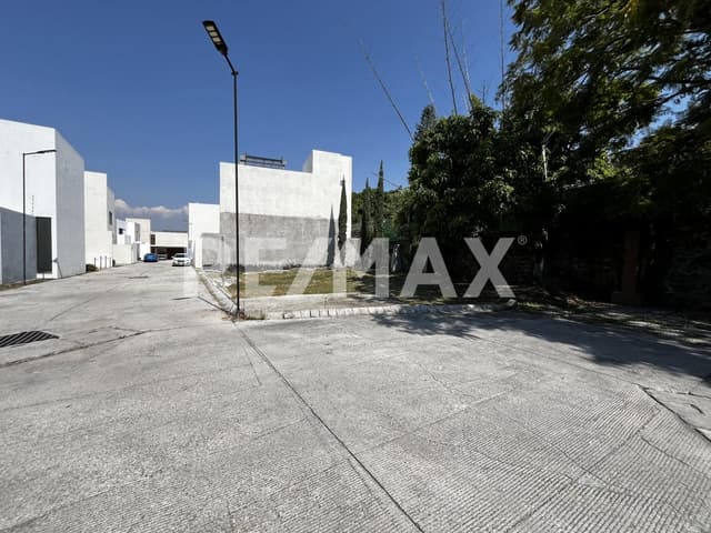 Venta de terreno en Lomas de Cuernavaca, Temixco, Morelos...Clave 5972