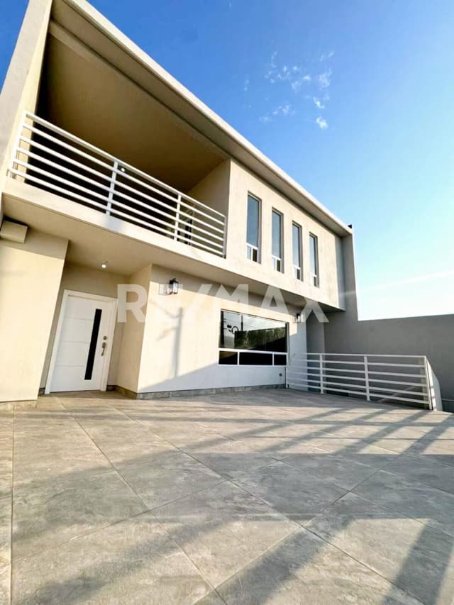 Espaciosa Casa en Venta en Lomas de Valle Verde