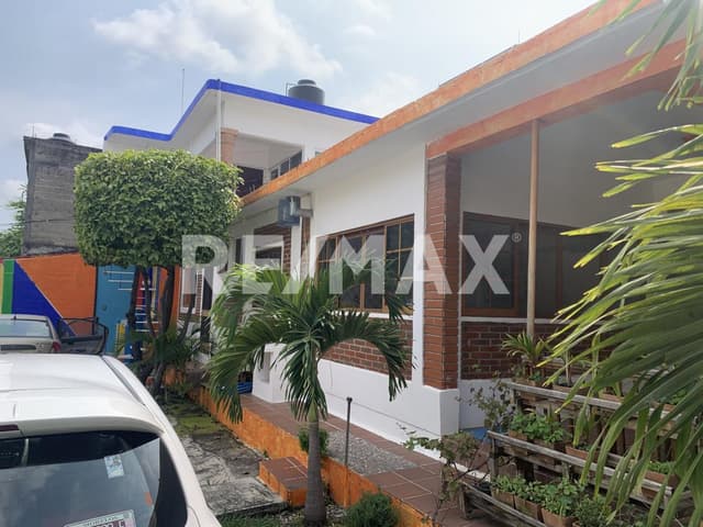 Casa en la Col. Las Granjas en Cuernavaca, Morelos...Clave 5975