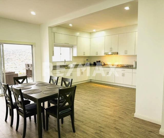 Hermosa Residencia en Venta en Bosque de los Olivos, Ensenada