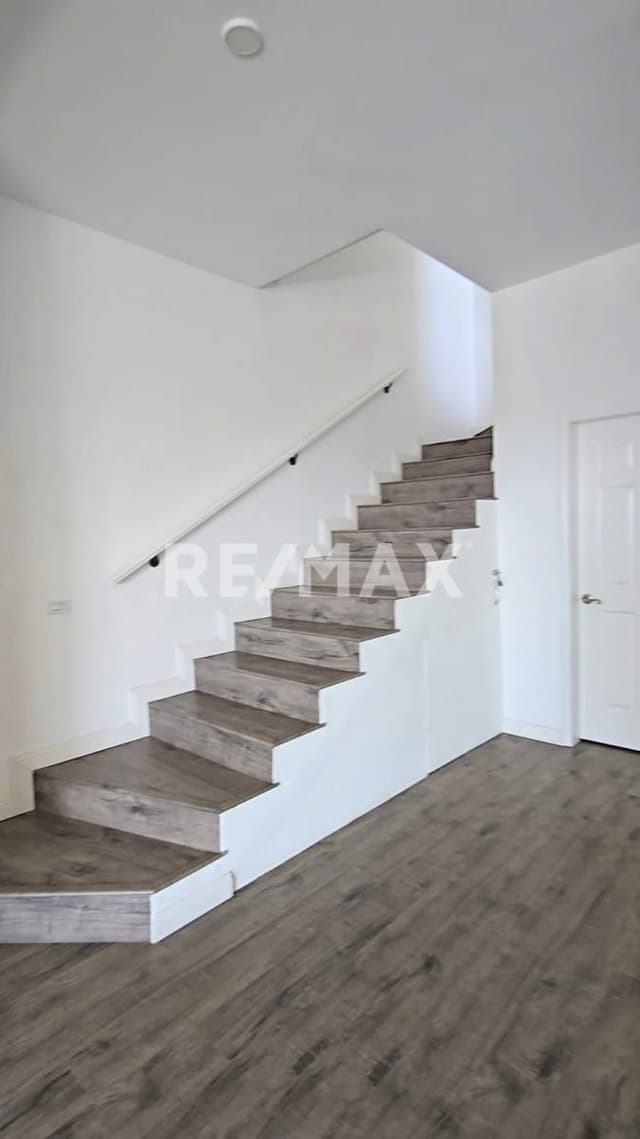 Hermosa Residencia en Venta en Bosque de los Olivos, Ensenada