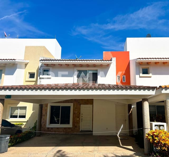 Casa en renta en El Secreto Residencial 