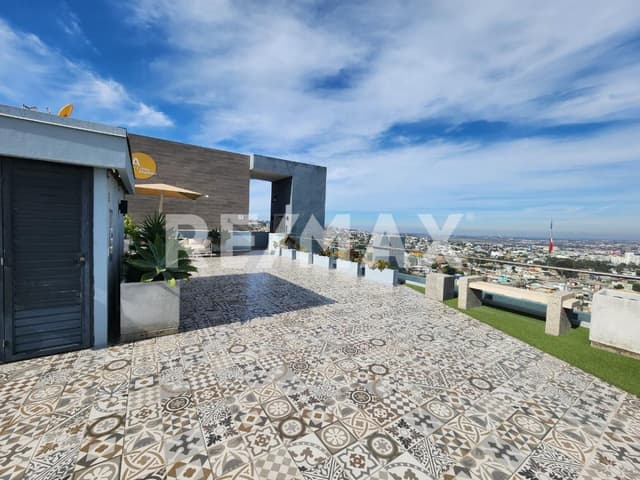 DEPARTAMENTO EN VENTA EN PARALELO 21, COL. JUAREZ, TIJUANA.