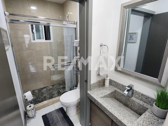 DEPARTAMENTO EN VENTA EN PARALELO 21, COL. JUAREZ, TIJUANA.