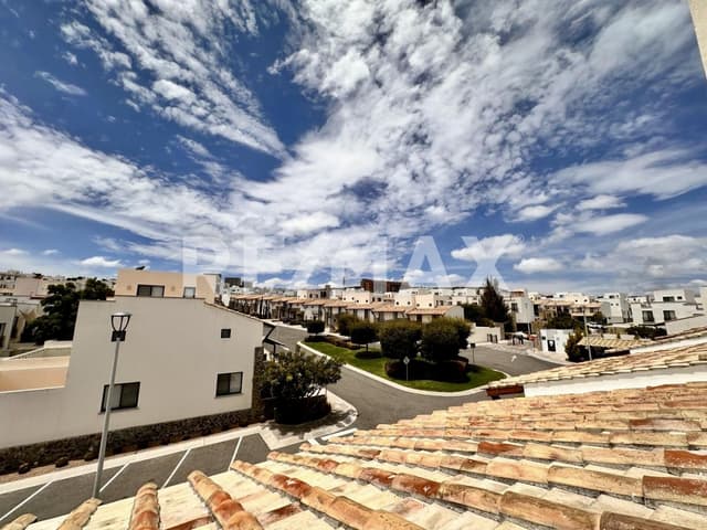 Casa en Condominio en Venta — Torre de Piedra Samare | Casa de Autor