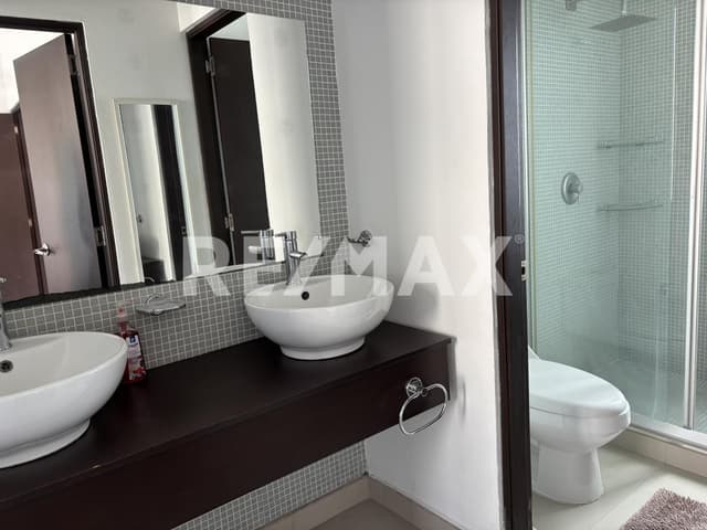 Zibata, Renta casa Fracc. Citea