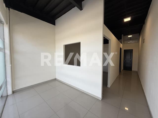 Local en renta en Plaza Andanza