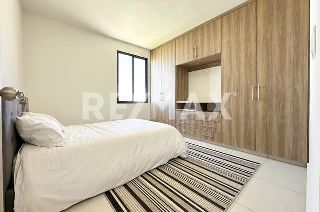 Residencia Moderna en Conkal con Alberca y Entrega Garantizada