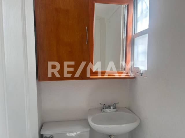 CASA EN VENTA EN MISION MARIANA IV